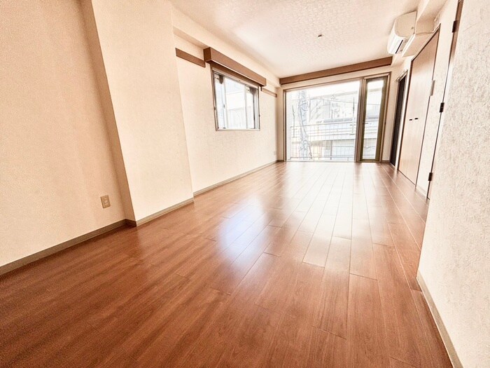 物件内観写真10　(居室)