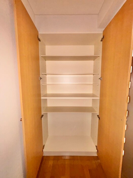 物件内観写真12　(収納)