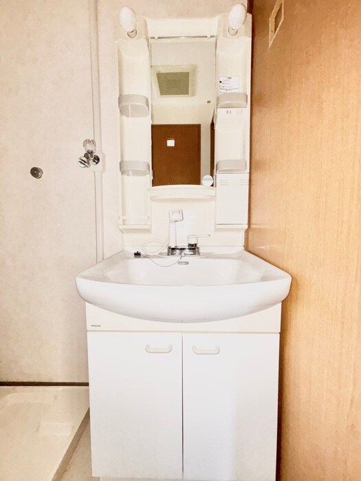 物件内観写真15　(洗面)