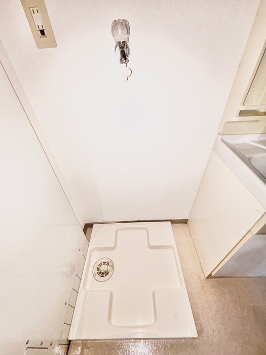 物件内観写真17　(洗濯機置場)