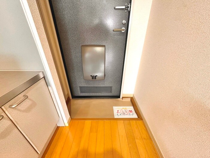物件内観写真19　(玄関)