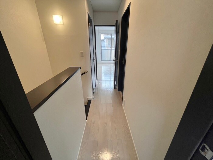 物件内観写真15　(廊下)