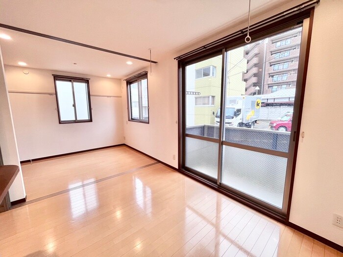 物件内観写真8　(居室)