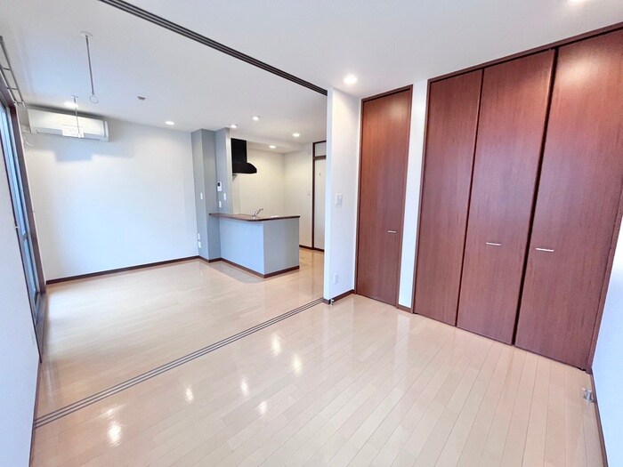 物件内観写真9　(居室)