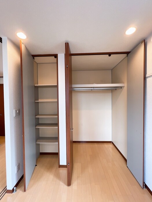 物件内観写真11　(収納)