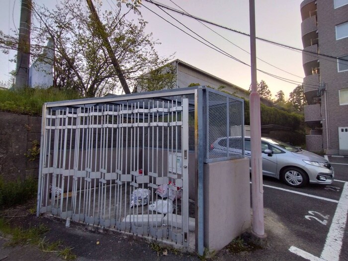 物件外観写真4　(建物設備)