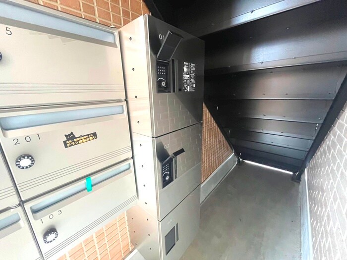 物件外観写真4　(建物設備)