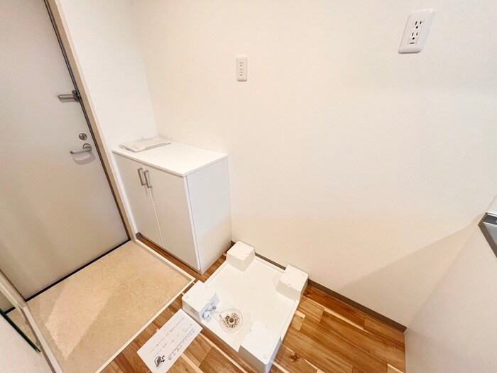 物件内観写真13　(洗濯機置場)