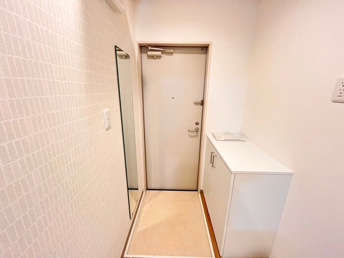 物件内観写真15　(玄関)