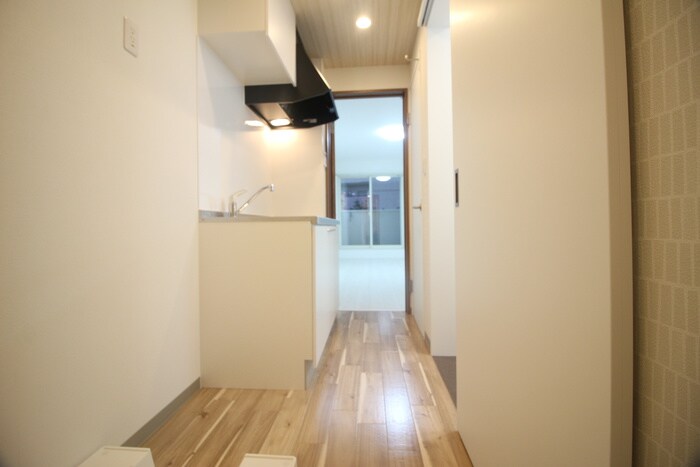 物件内観写真17　(廊下)