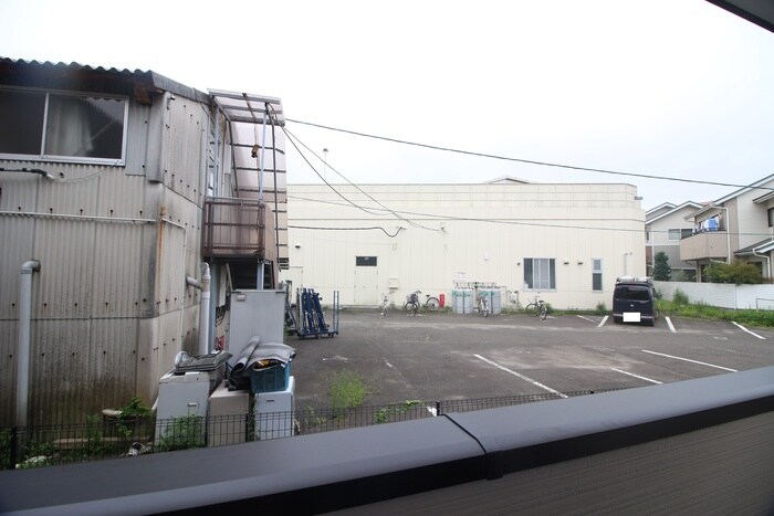 物件内観写真17　(室内からの展望)