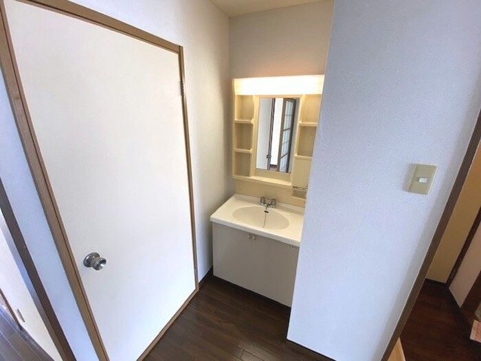 物件内観写真10　(洗面)