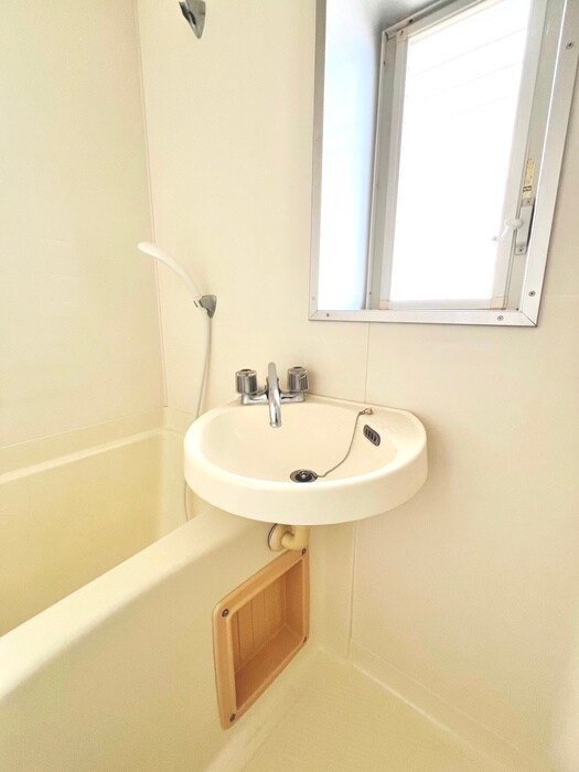 物件内観写真12　(洗面)