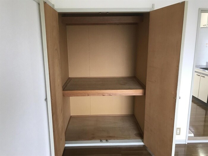 物件内観写真13　(収納)