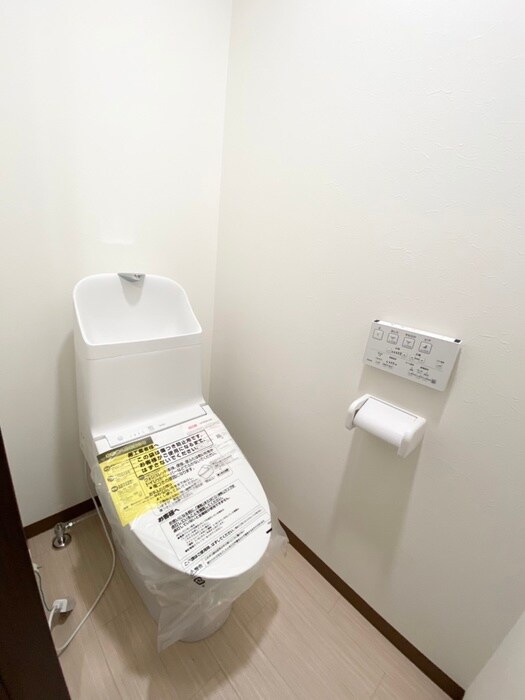 物件内観写真14　(トイレ)