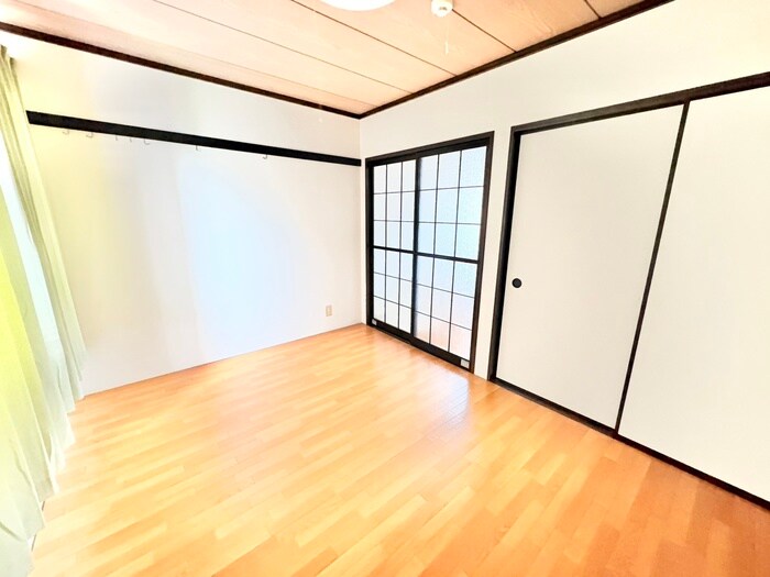 物件内観写真8　(居室)