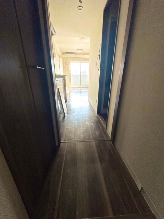 物件内観写真16　(廊下)