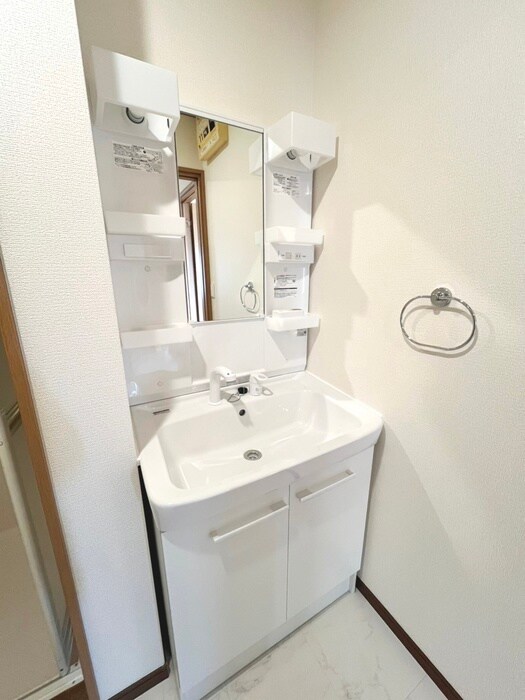 物件内観写真12　(洗面)