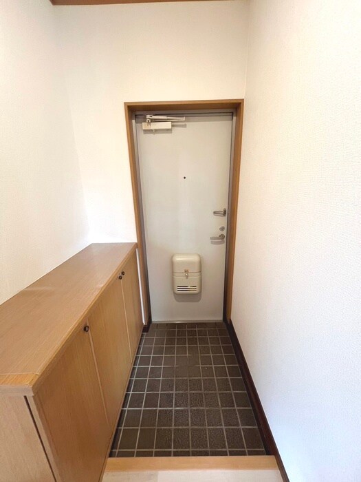 物件内観写真19　(玄関)