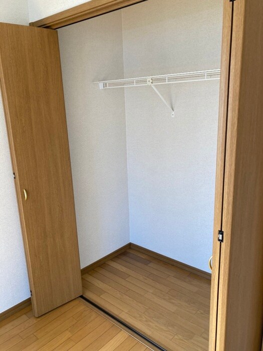 物件内観写真10　(収納)