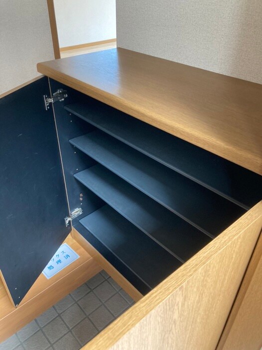 物件内観写真18　(靴箱)
