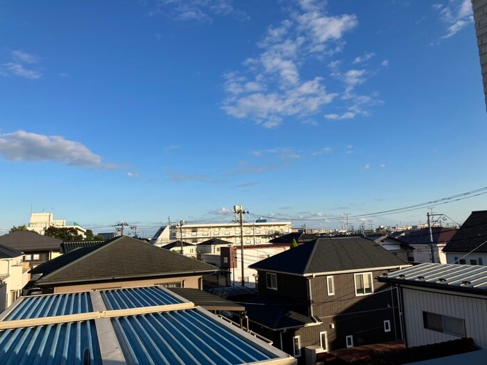 物件内観写真16　(室内からの展望)