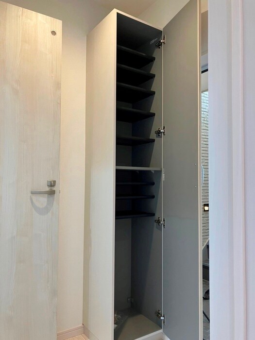 物件内観写真18　(靴箱)