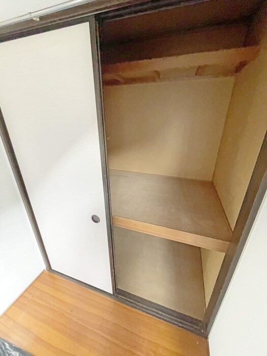 物件内観写真11　(収納)