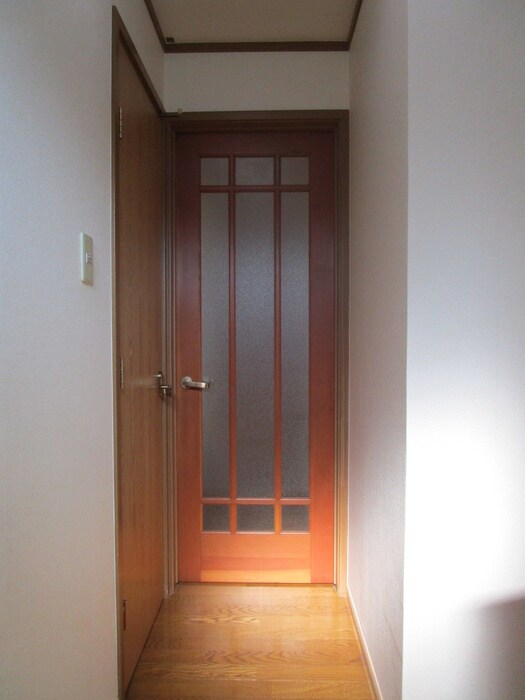 物件内観写真15　(廊下)