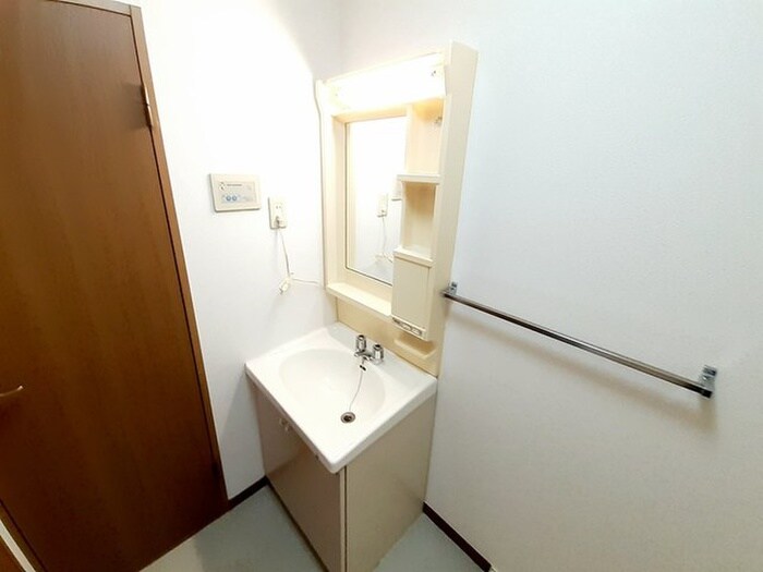 物件内観写真11　(洗面)