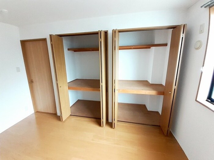 物件内観写真13　(収納)