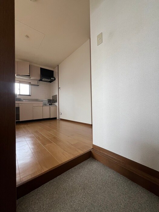 物件内観写真15　(廊下)