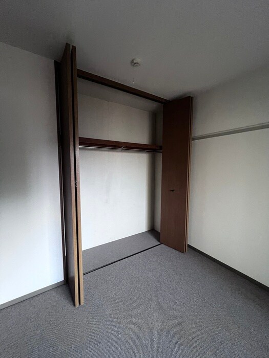 物件内観写真11　(収納)