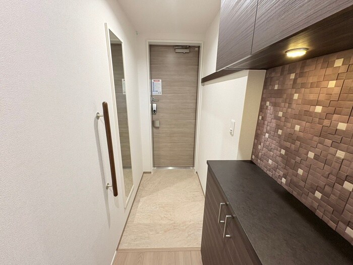 物件内観写真17　(玄関)