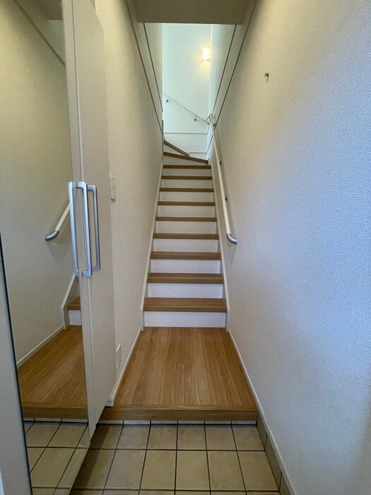 物件内観写真14　(廊下)