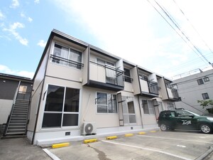 メゾンきよの外観写真