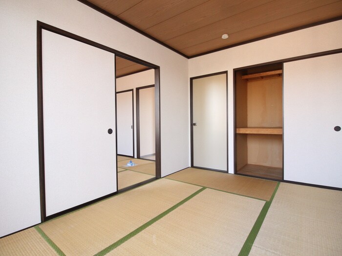 物件内観写真7　(居室)