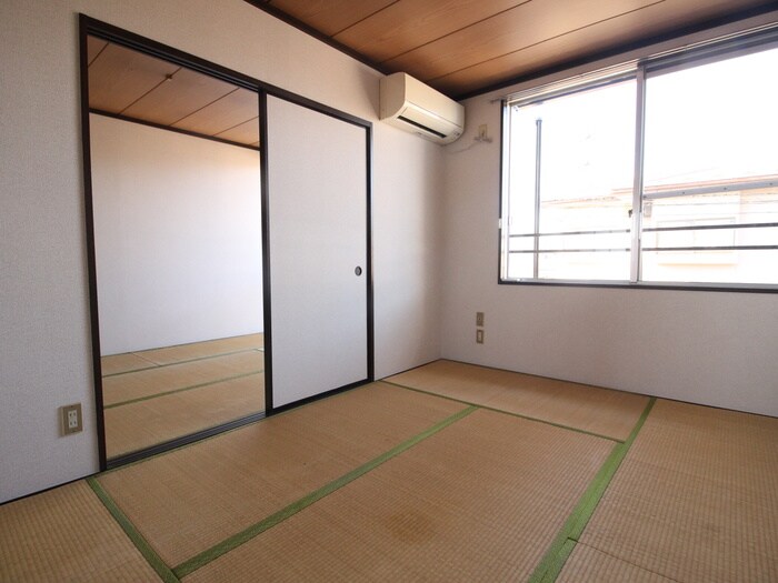 物件内観写真10　(居室)