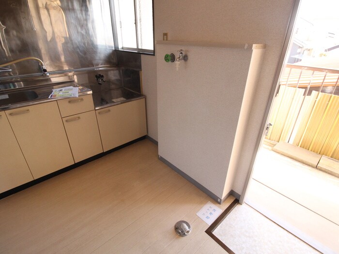 物件内観写真18　(洗濯機置場)