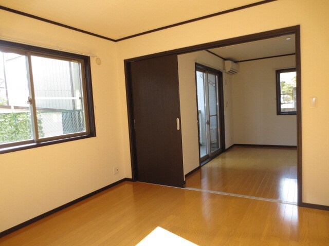 物件内観写真9　(居室)