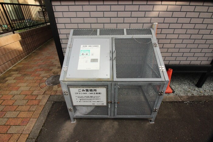 物件外観写真4　(建物設備)