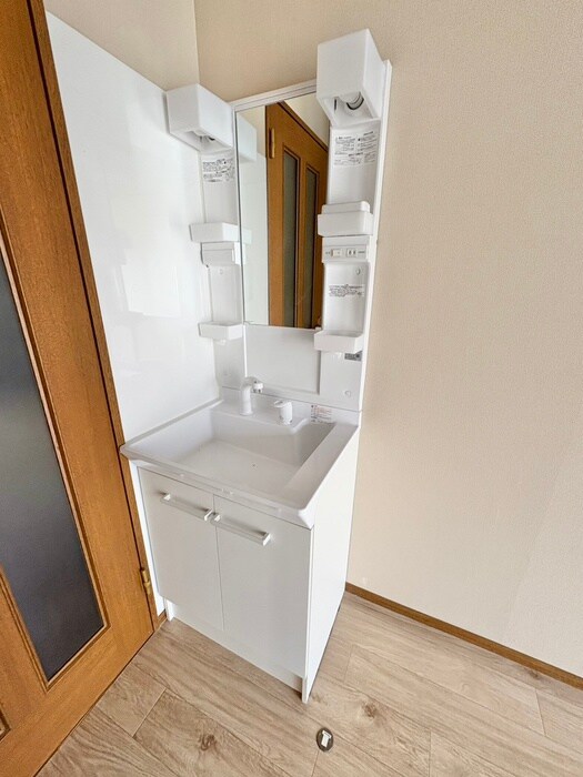 物件内観写真10　(洗面)