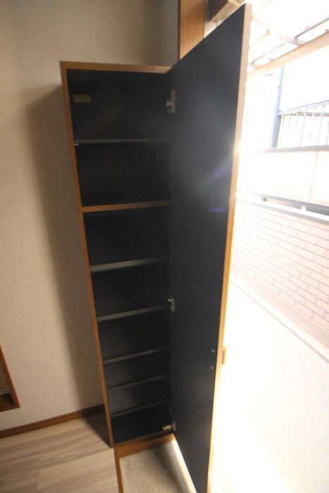 物件内観写真13　(靴箱)