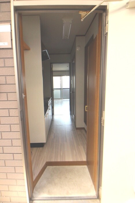 物件内観写真15　(玄関)