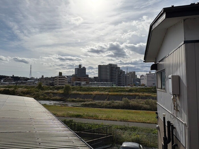 物件内観写真15　(室内からの展望)