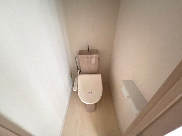 物件内観写真14　(トイレ)