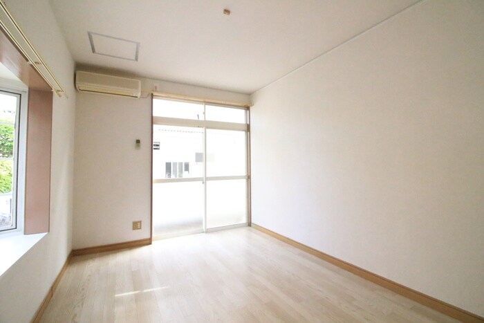 物件内観写真10　(居室)