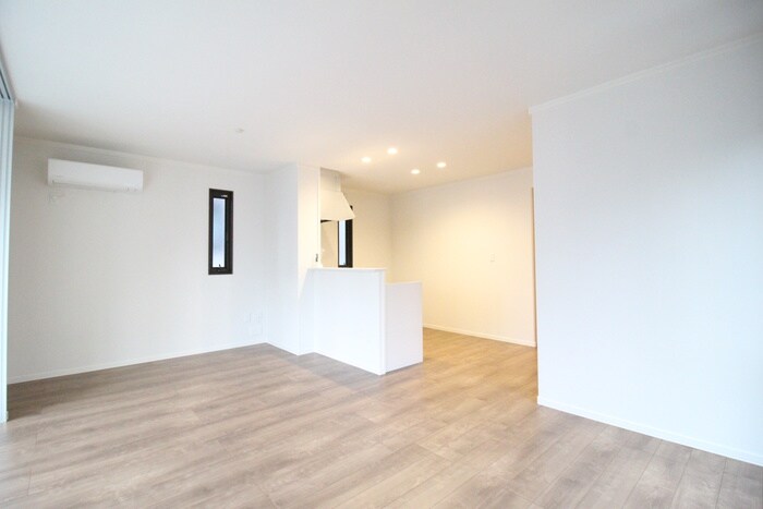 物件内観写真10　(居室)