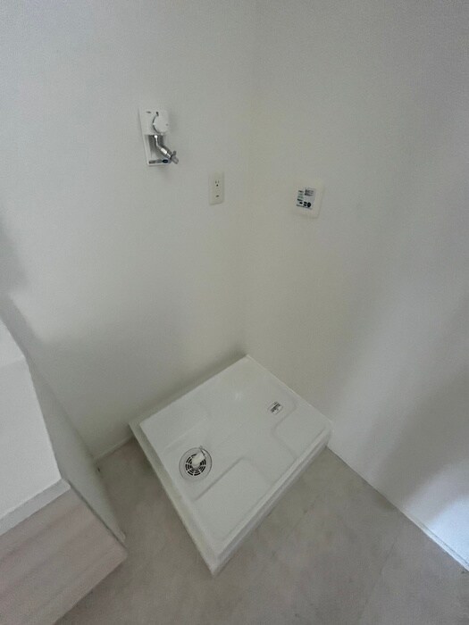 物件内観写真15　(洗濯機置場)
