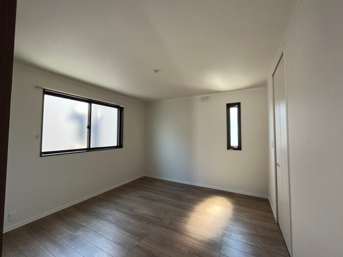 物件内観写真18　(居室)